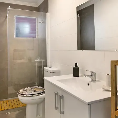 Downtown-beach Flat דירה